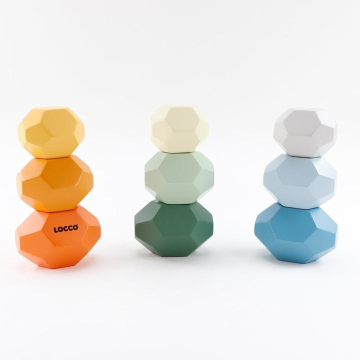 Güvenli ve pürüzsüz yüzeylerle tasarlanmış Denge Taşları.